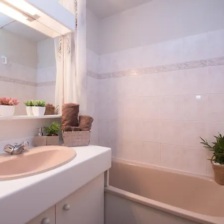 6 Pers, Calme A St Lary Avec Parking - Fr-1-296-148 Apartman